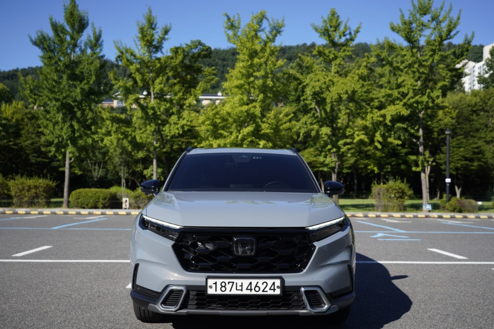 2026 Honda CR-V Hybrid Review: Quiet Power, 38 MPG Real-World ...