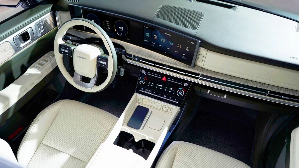 Stop Charging For Hours: The EREV SUV That Lets You Put Gas In Your ...