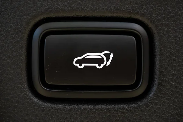 You're Probably Not Using This Power Liftgate Trick — Until It's Too Late