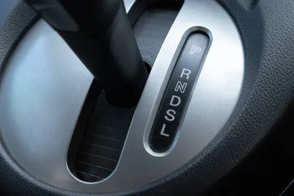 Leaving Your Car in Drive at Every Red Light Could Be Wrecking Your Transmission