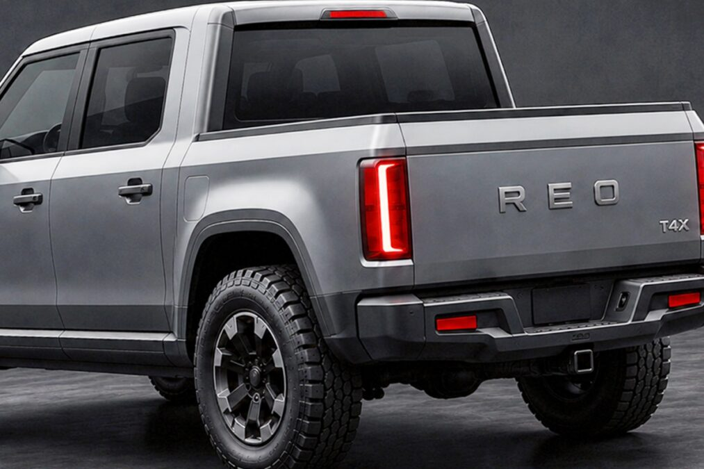 This Tiny Texas Pickup Takes The Old-School Route Against Slate's Bare-Bones Electric Truck